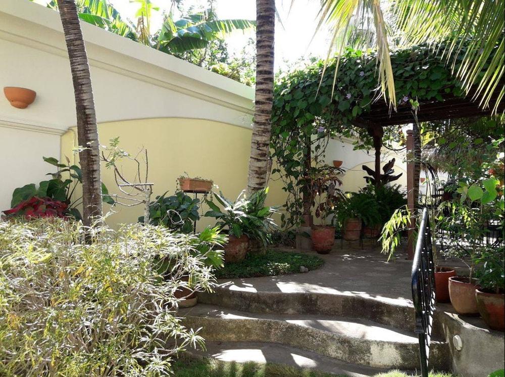Obispo Condos Granada Εξωτερικό φωτογραφία